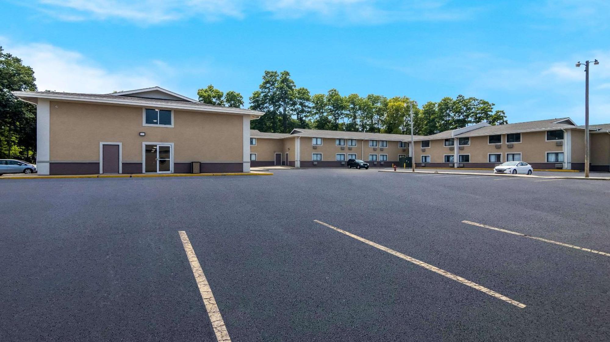 Econo Lodge Portage Exteriör bild